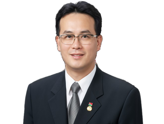 何明龍